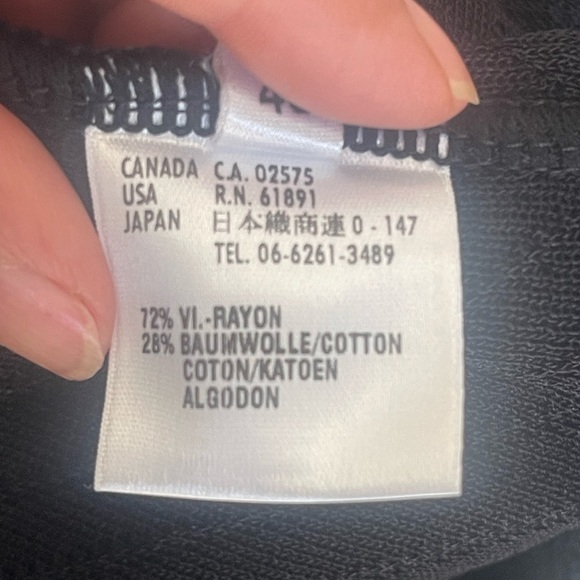 Escada black knit sweater and sleeveless top size 40/44 - Picture 13 of 14